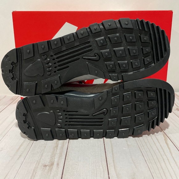 🚨SOLD🚨NEW NIKE HOODLAND SUEDE BOOTS SHOES MENS SZ 10 - Picture 5 of 11